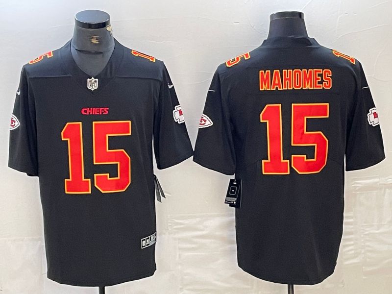 Men Kansas City Chiefs #15 Mahomes Black gold 2024 Nike Vapor Limited NFL Jersey style 1